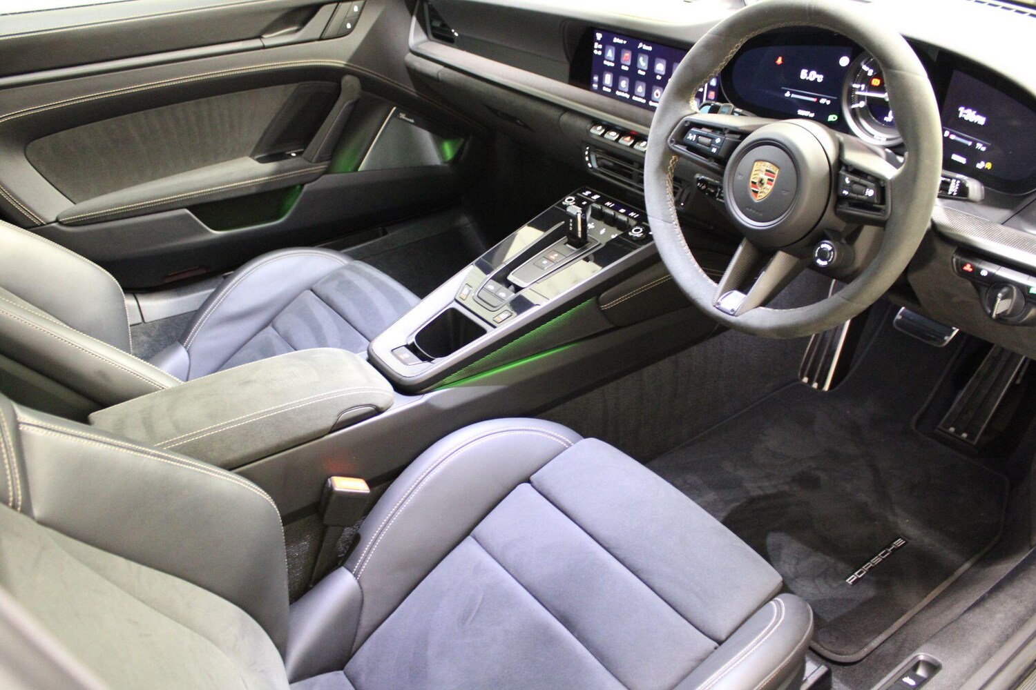 Used Porsche 911 2023 for sale - 77396589: Photo 13