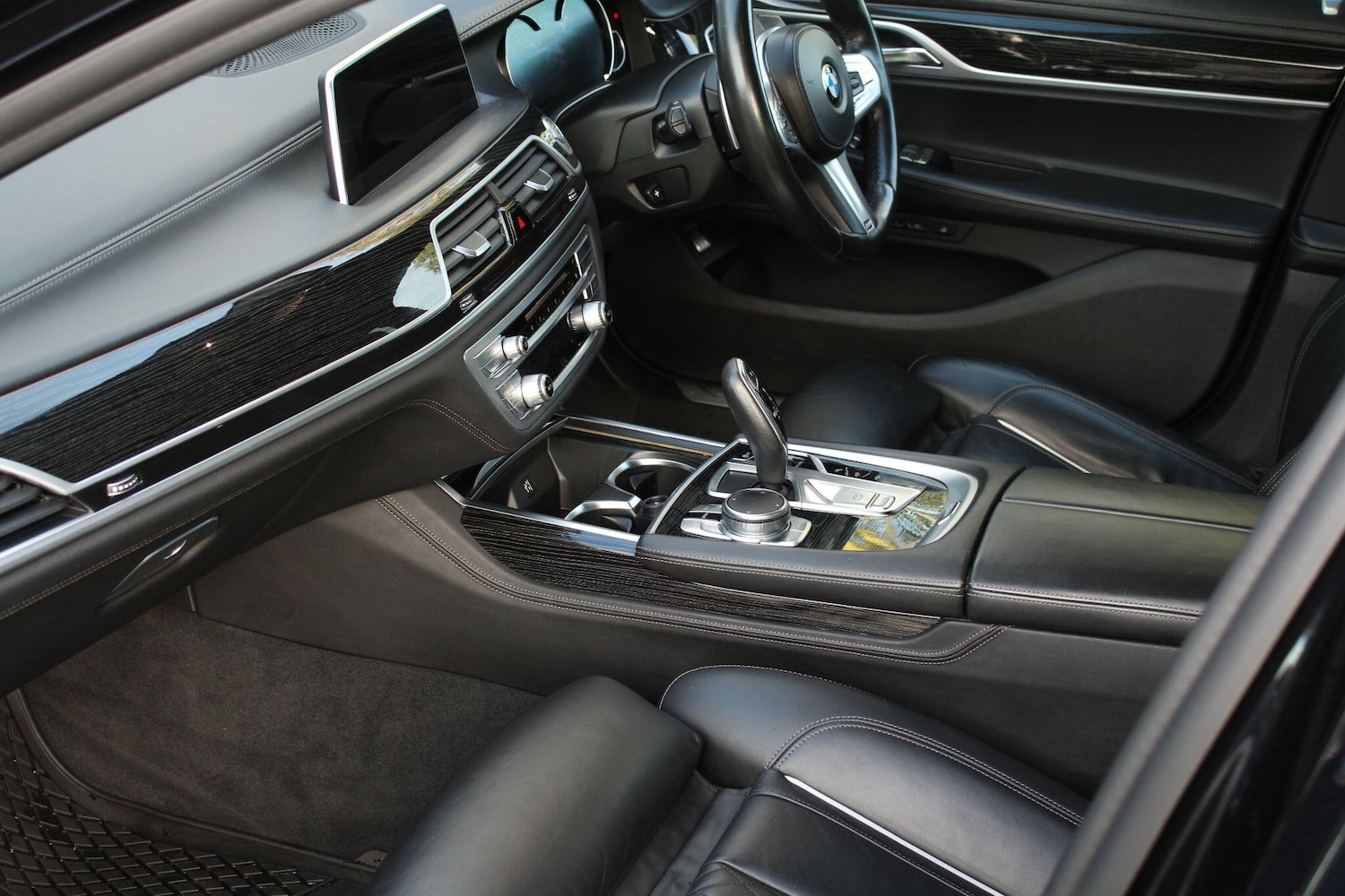 Used BMW 7 Series 2018 for sale - 76839746: Photo 29