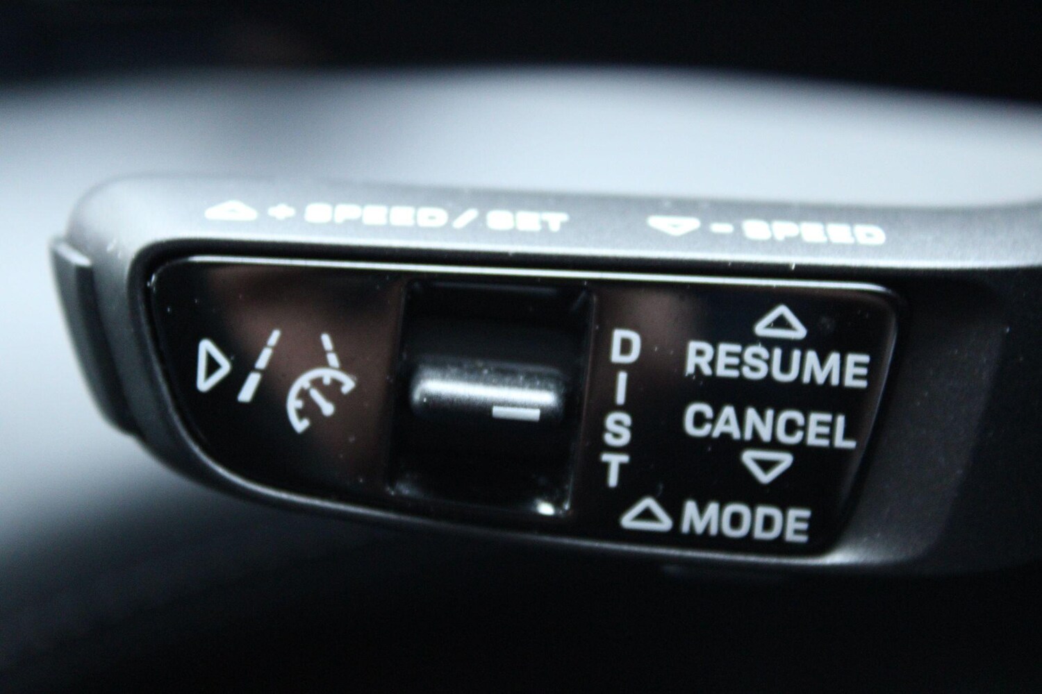 Used Porsche Taycan for sale - 77550567: Photo 16