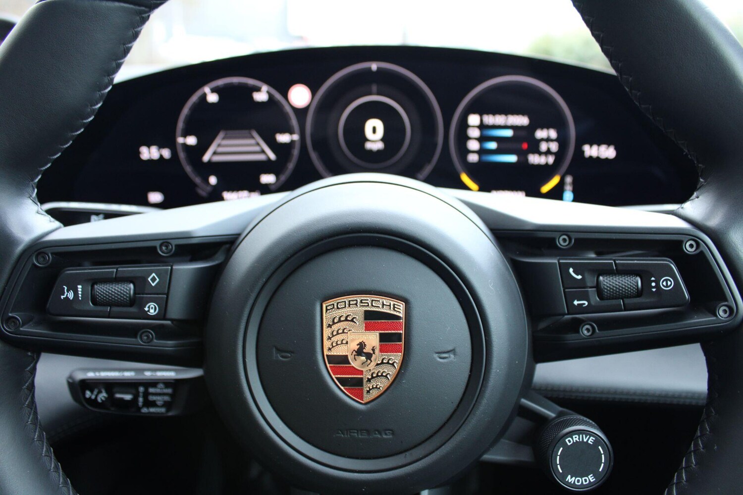 Used Porsche Taycan for sale - 77550567: Photo 23