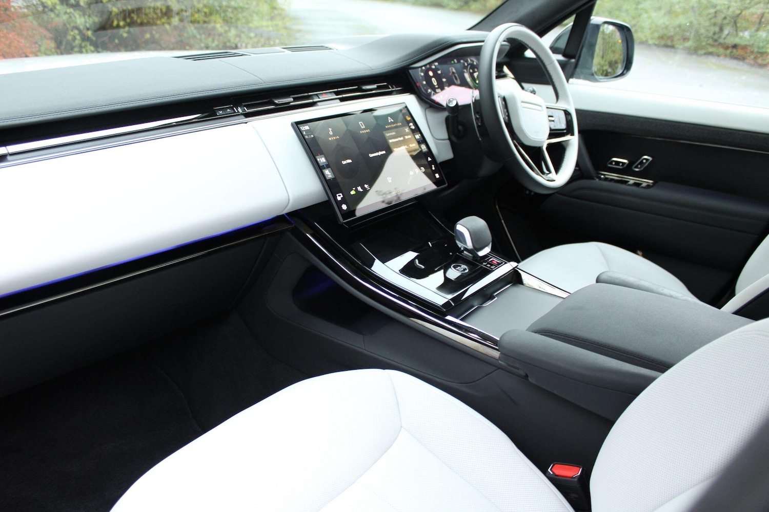 Used Land Rover Range Rover Sport 2024 for sale - 76765197: Photo 13