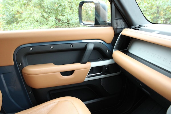 Used Land Rover Defender 90 2022 for sale - 76283420: Photo 14