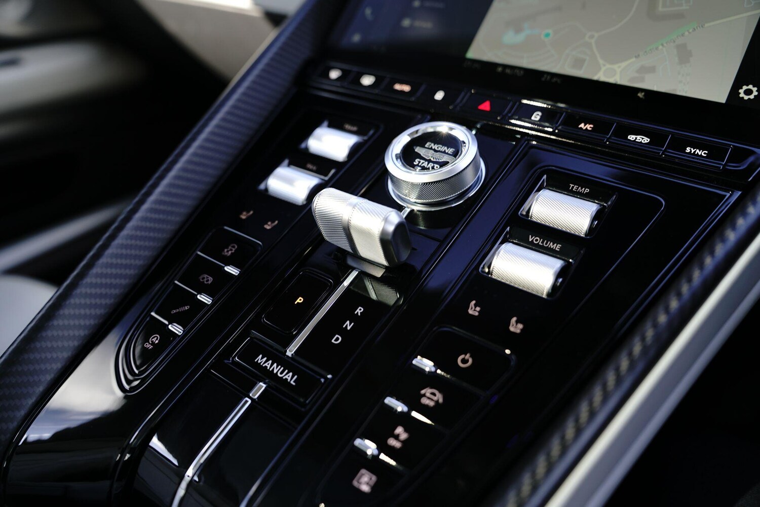 Used Aston Martin V8 for sale - 78127347: Photo 24