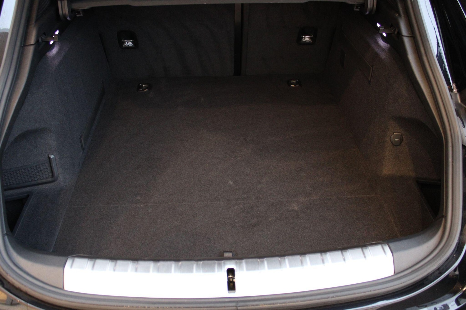 Used Porsche Taycan 2023 for sale - 77411717: Photo 10