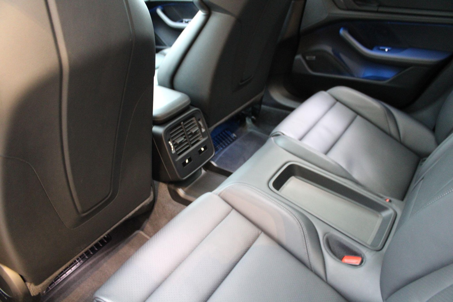 Used Porsche Taycan 2023 for sale - 77411717: Photo 16