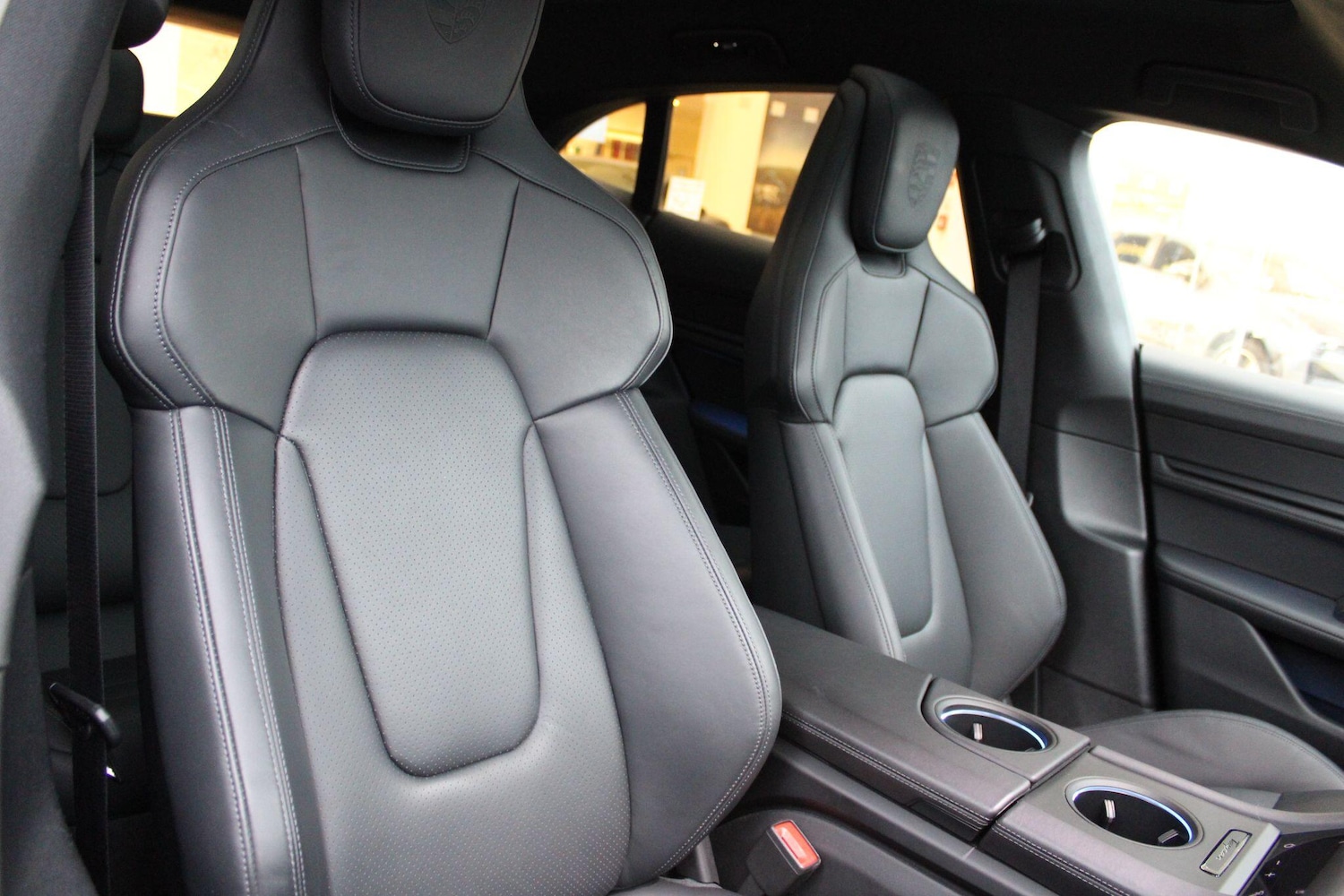 Used Porsche Taycan 2023 for sale - 77411717: Photo 21