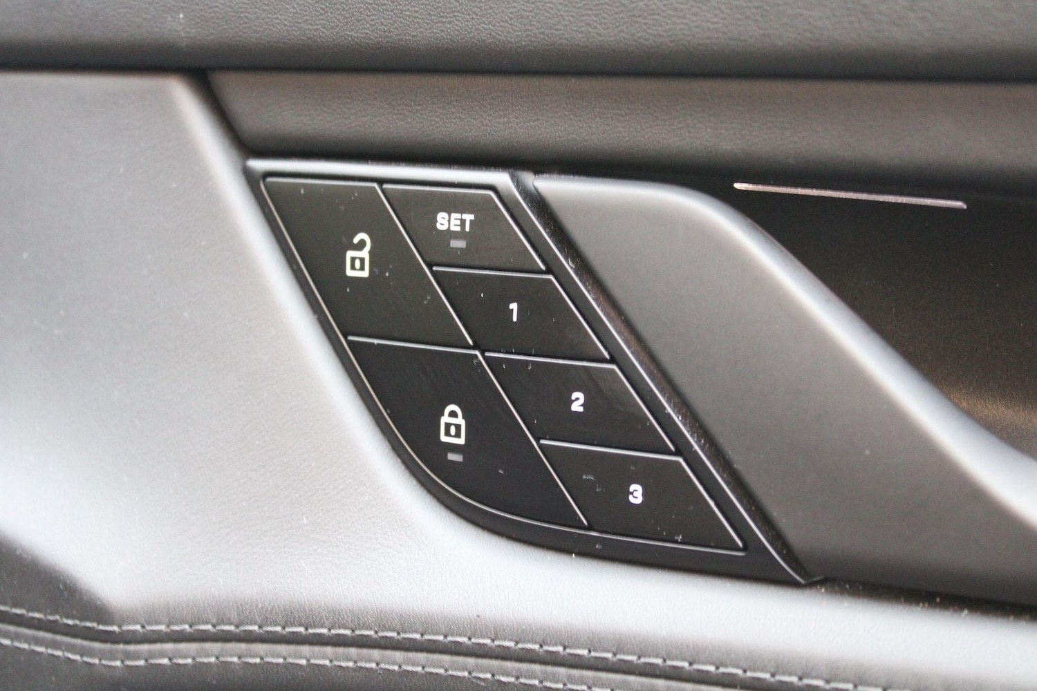 Used Porsche Taycan 2023 for sale - 77411717: Photo 35