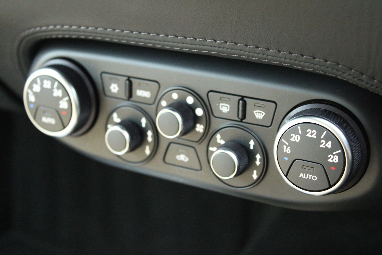 Used Ferrari 458 2015 for sale - 77074092: Photo 18