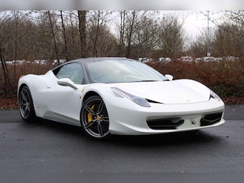 2015 (15) - Italia 2dr Auto