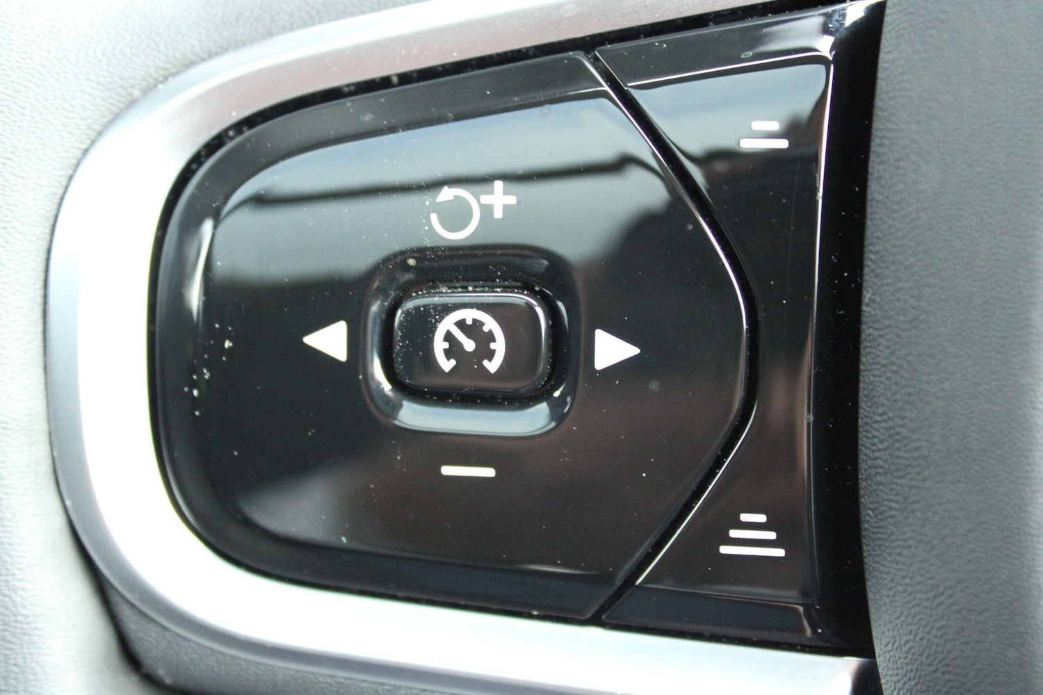 Used Volvo XC90 2024 for sale - 77723641: Photo 16