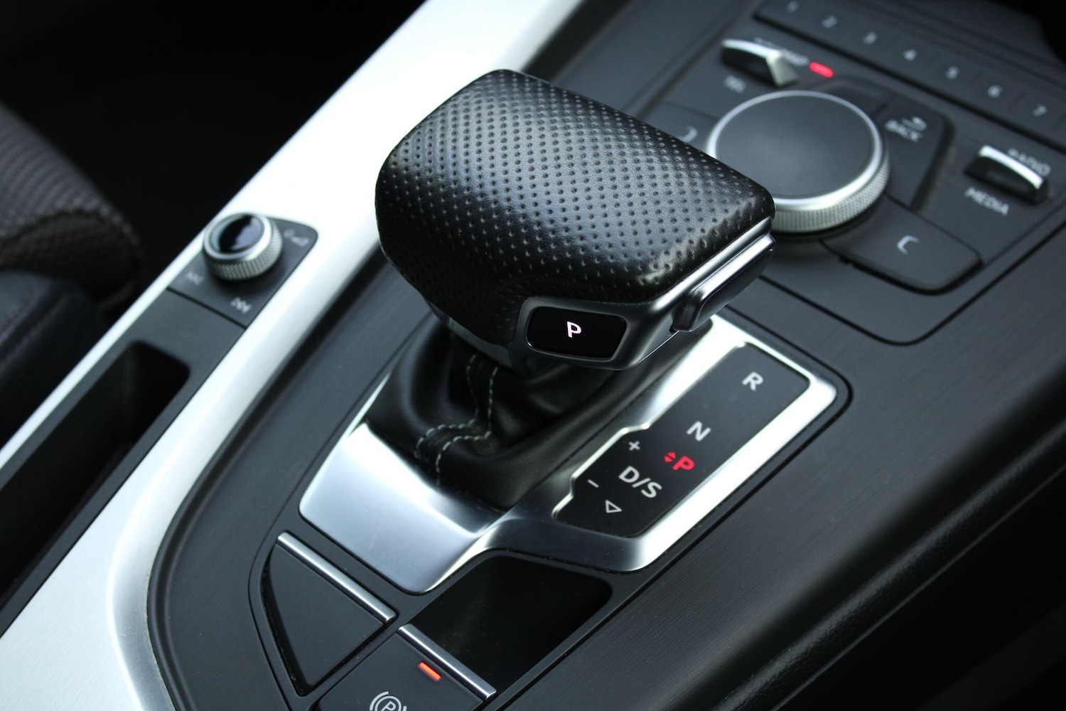 Used Audi A4 2017 for sale - 76656981: Photo 16