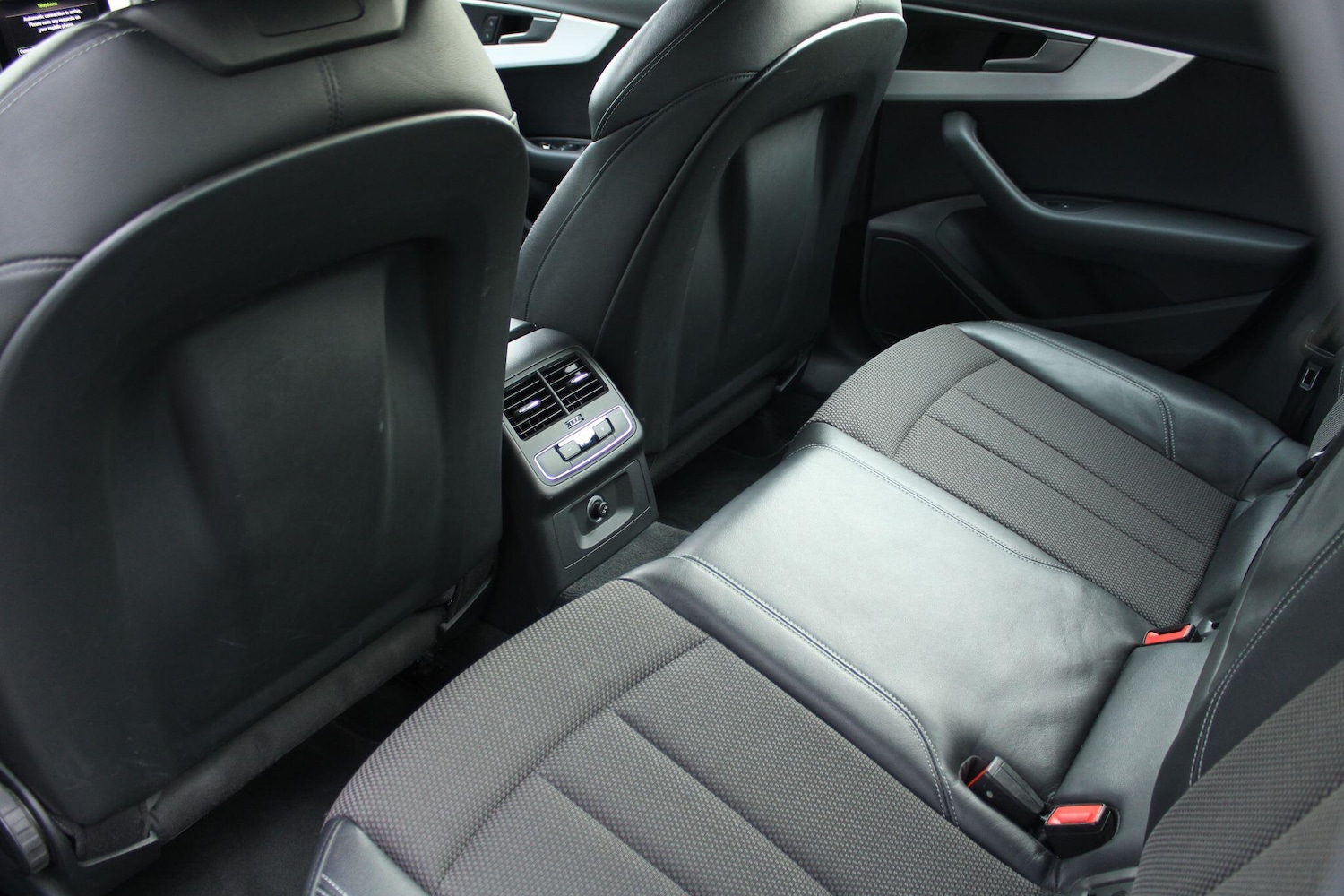 Used Audi A4 2017 for sale - 76656981: Photo 18