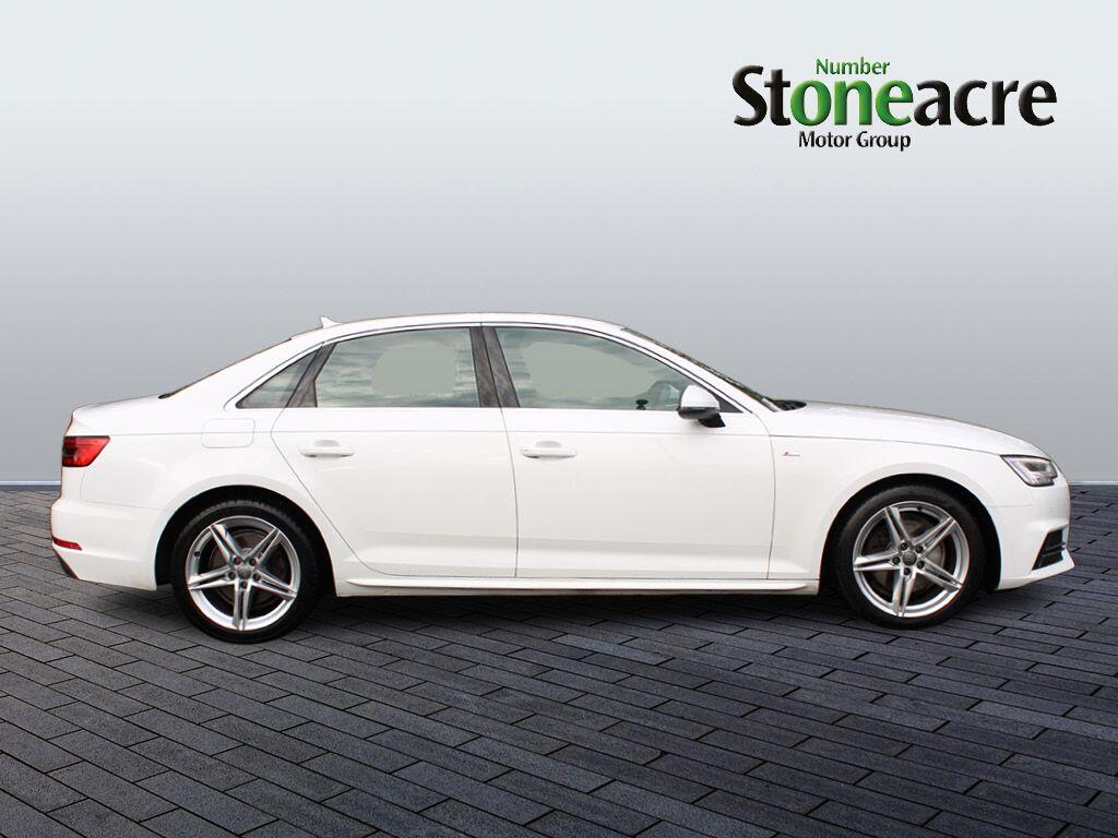 Used Audi A4 2017 for sale - 76656981: Photo 2