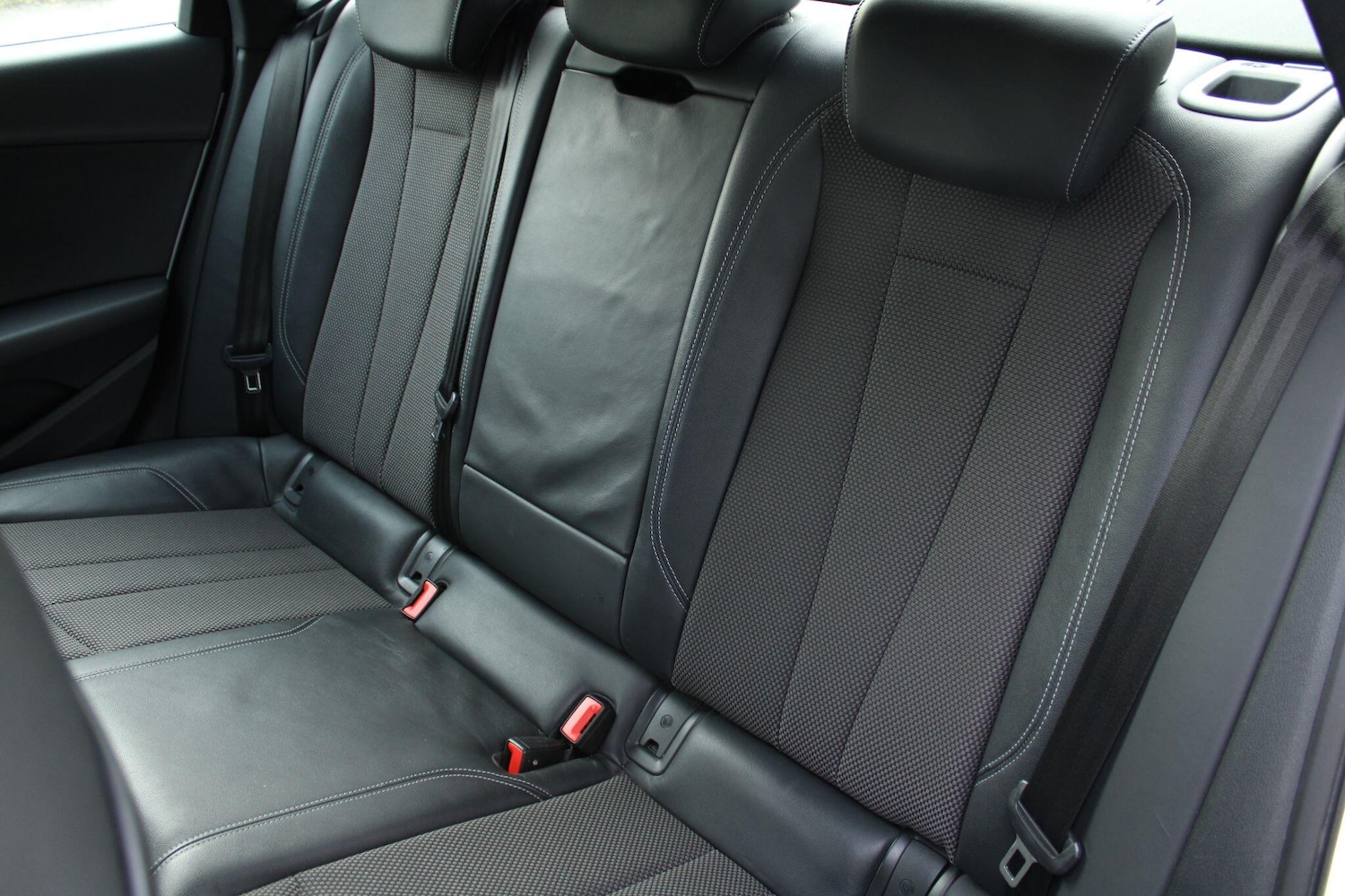 Used Audi A4 2017 for sale - 76656981: Photo 25