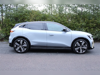 Used Renault Megane E Tech 2023 for sale - 76440962: Photo