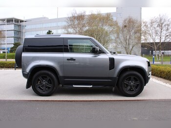 Used Land Rover Defender 90 2023 for sale - 78245401: Photo