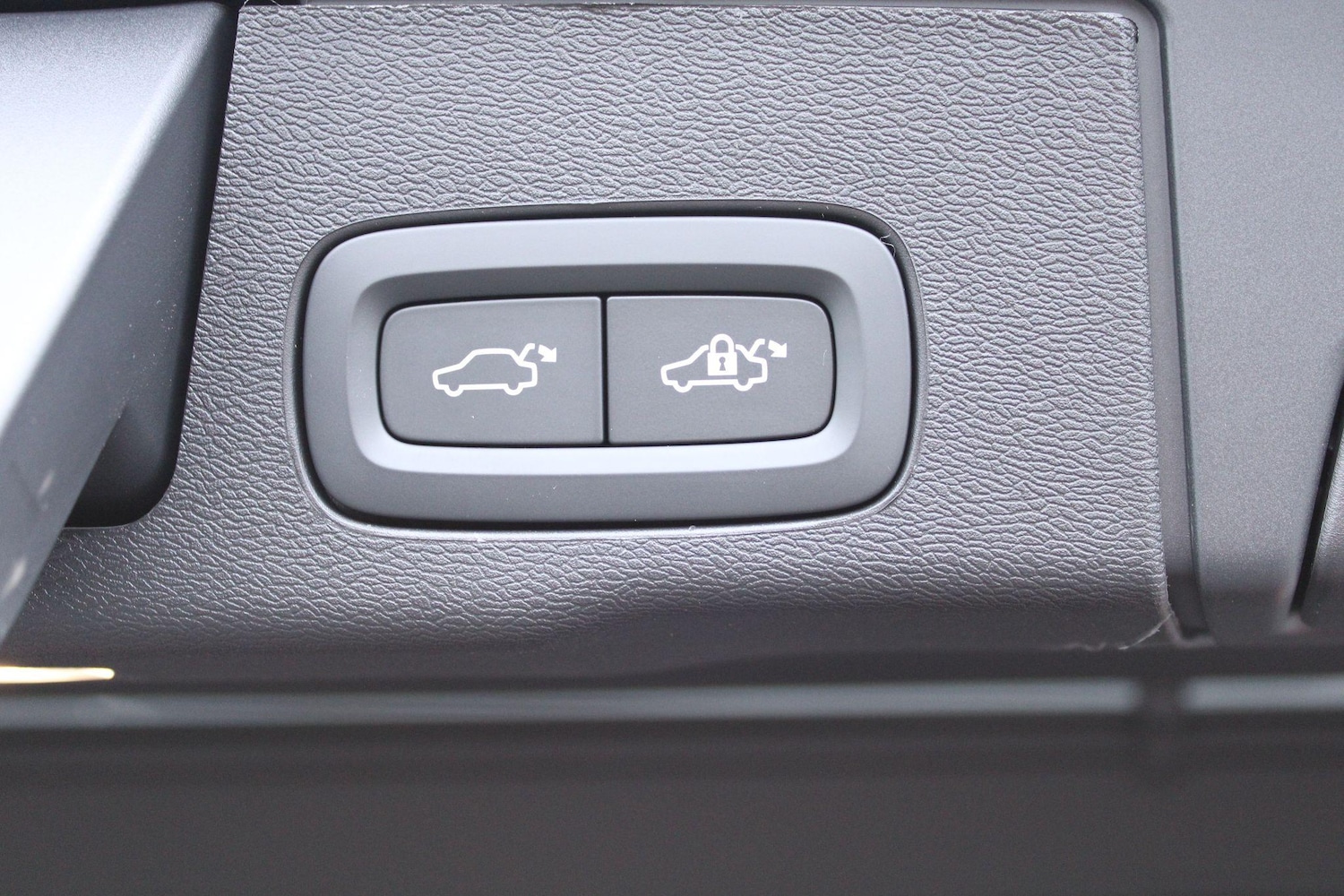 Used Volvo XC60 2024 for sale - 76953524: Photo 17