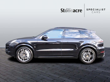 Used Porsche Cayenne 2018 for sale - 75623349: Photo