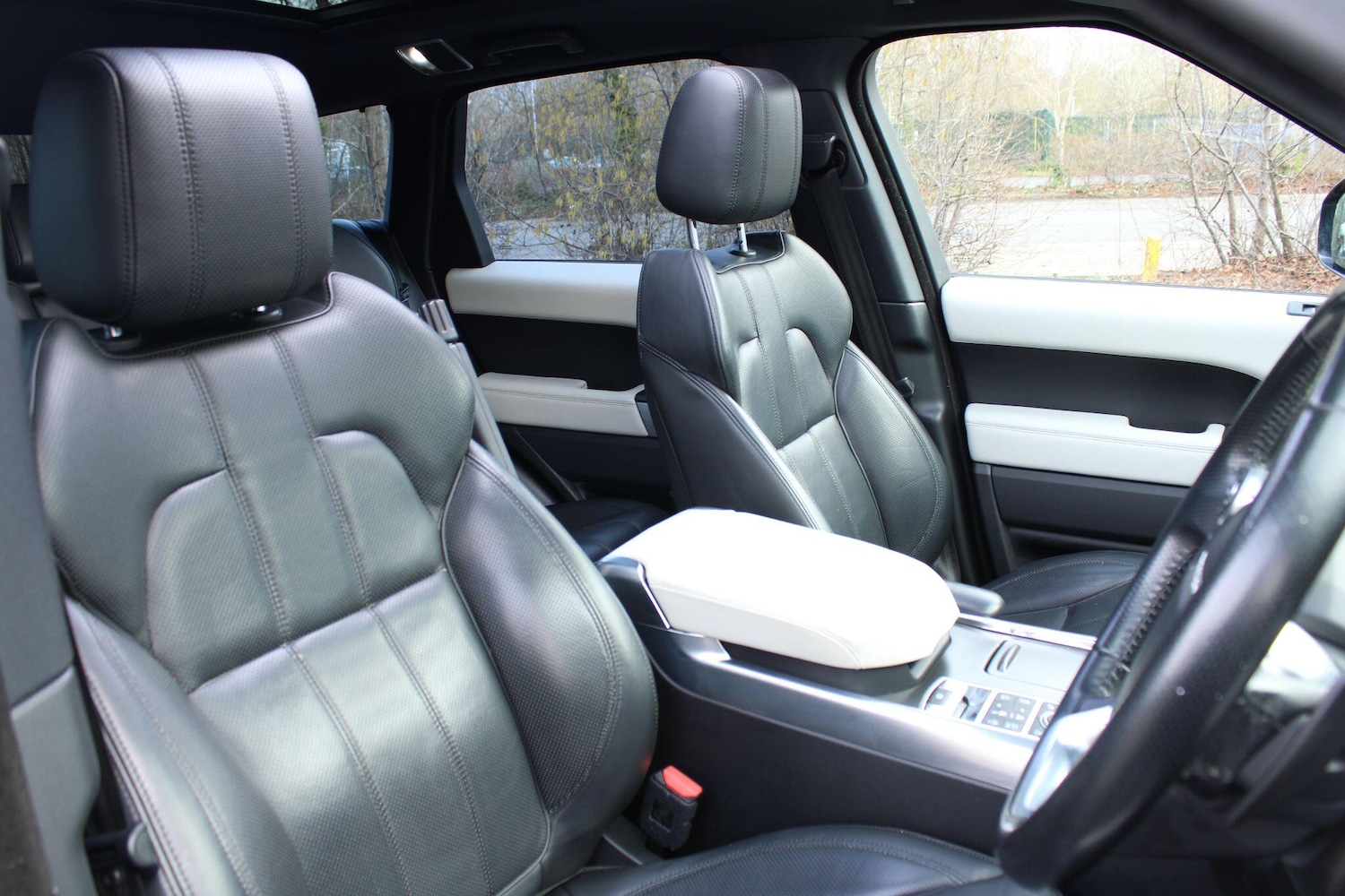 Used Land Rover Range Rover Sport 2015 for sale - 77723910: Photo 11