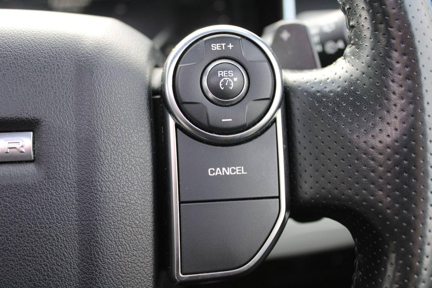 Used Land Rover Range Rover Sport 2015 for sale - 77723910: Photo 18