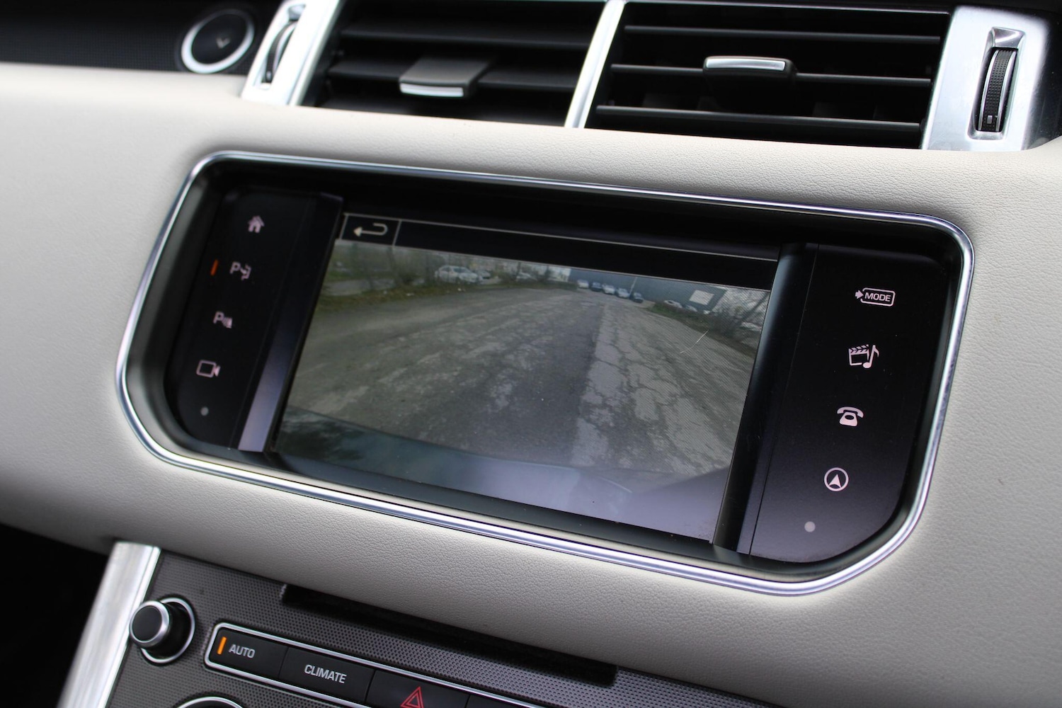 Used Land Rover Range Rover Sport 2015 for sale - 77723910: Photo 21