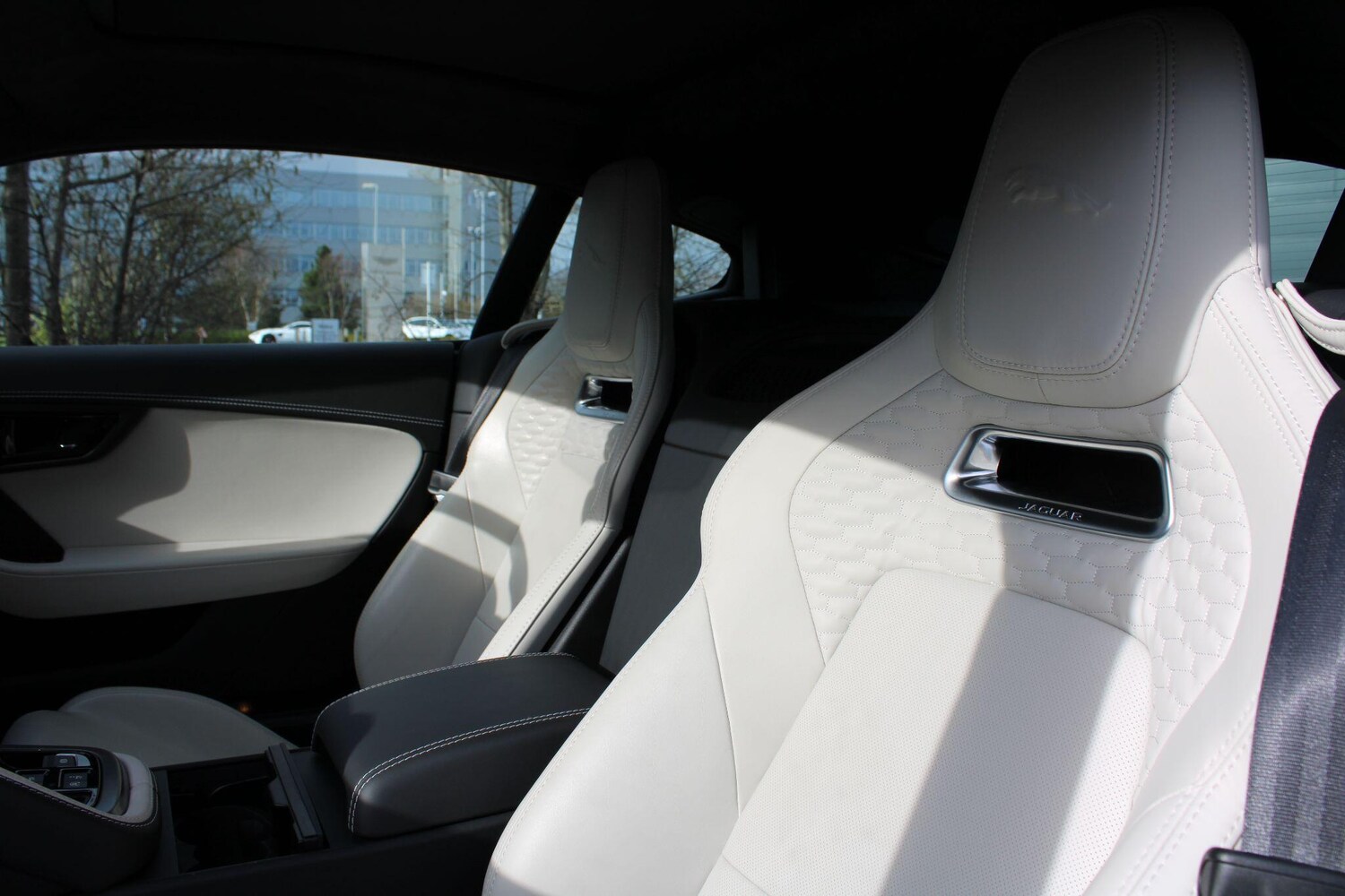 Used Jaguar F-Type for sale - 77710554: Photo 14