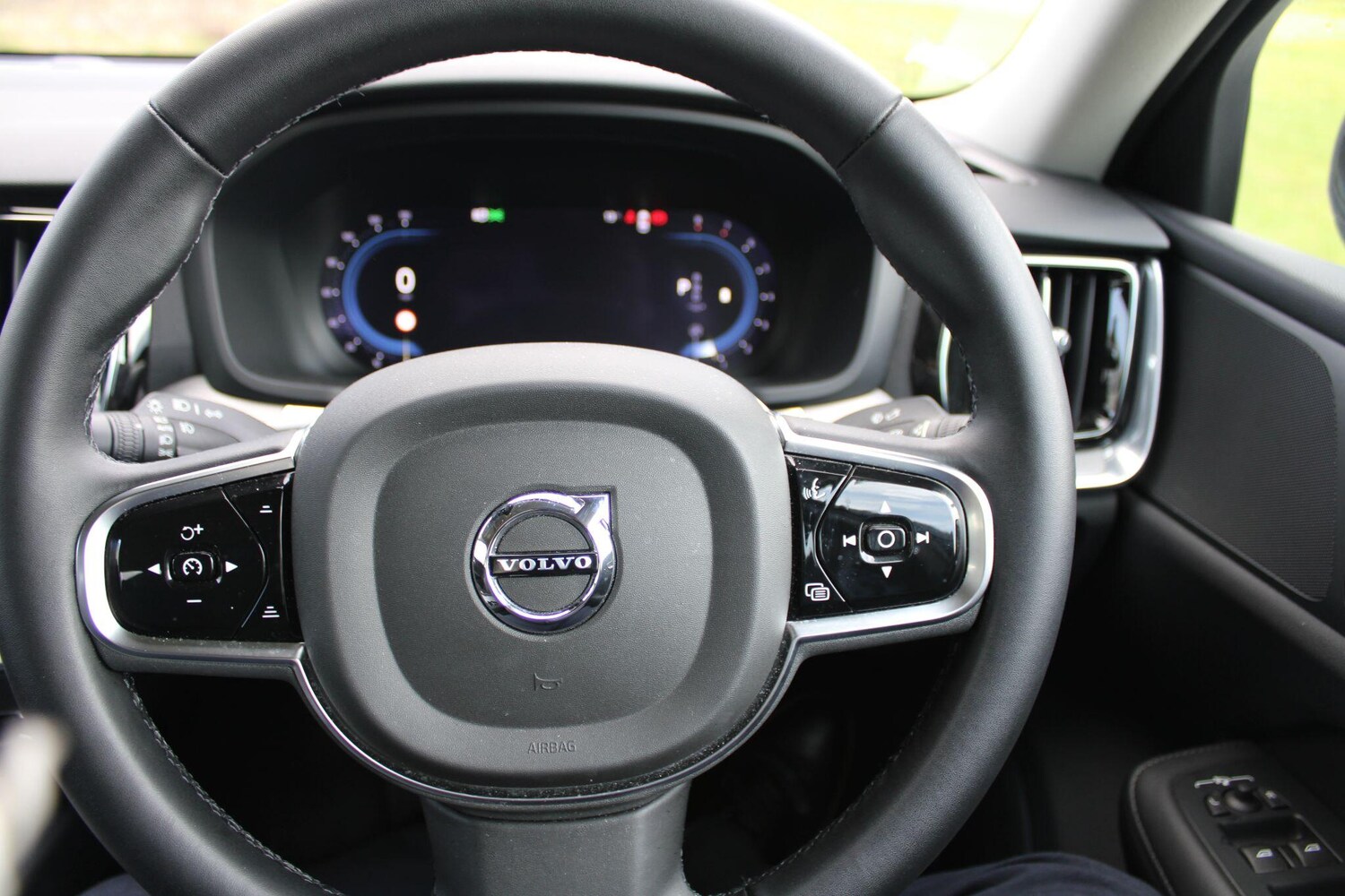 Used Volvo S60 2023 for sale - 77658931: Photo 26