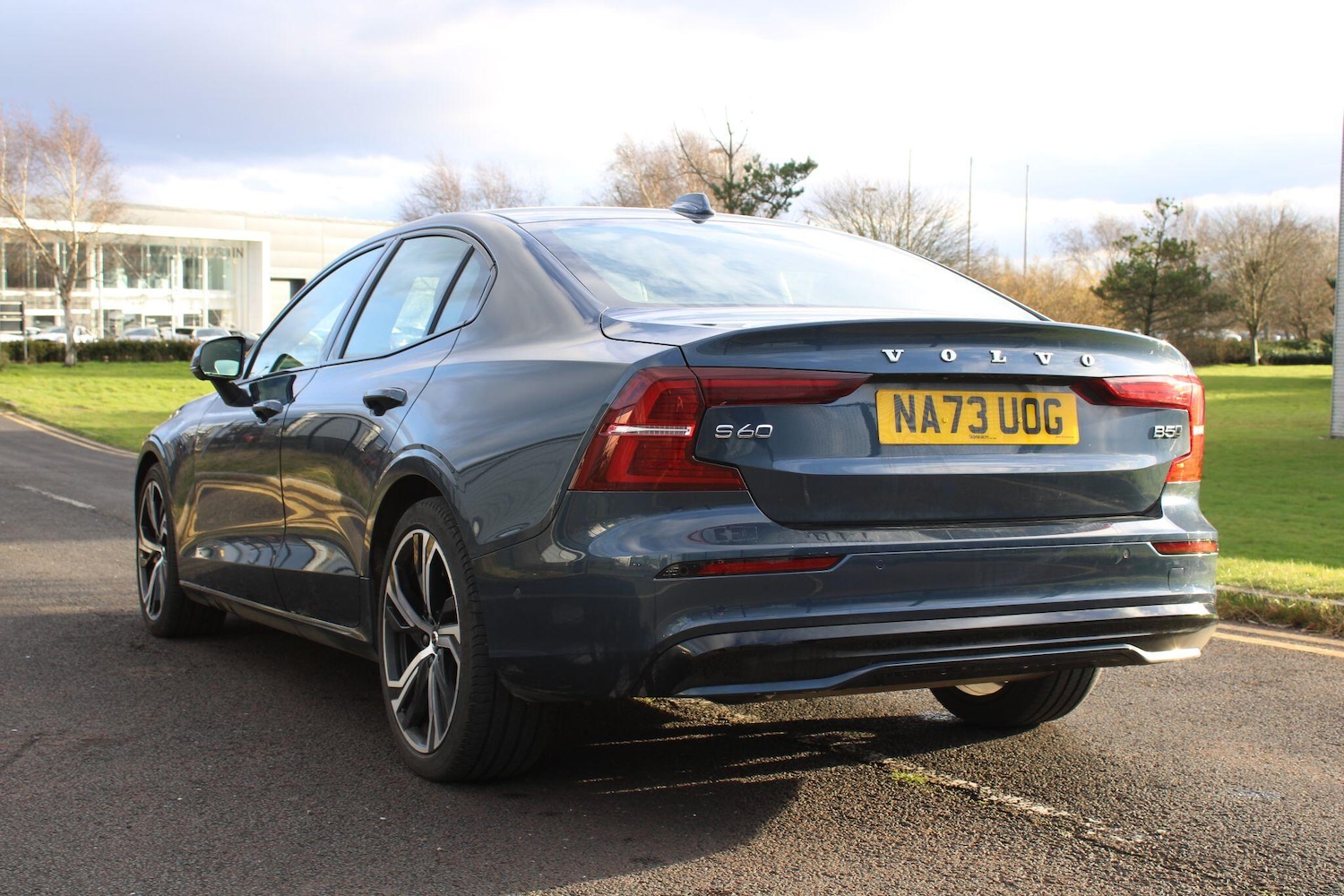 Used Volvo S60 2023 for sale - 77658931: Photo 4