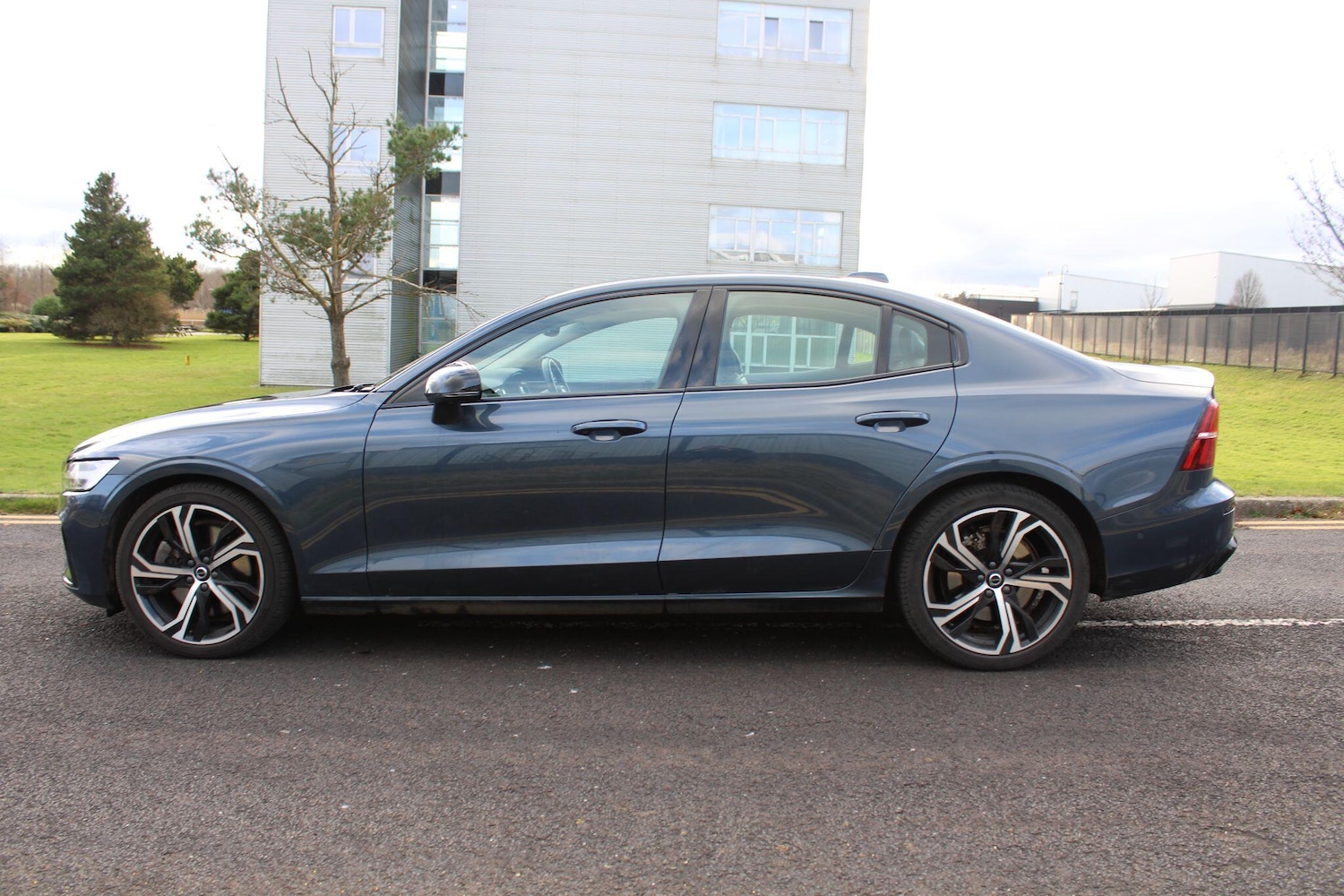 Used Volvo S60 2023 for sale - 77658931: Photo 6