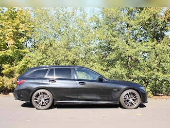 Used BMW 3 Series 2021 for sale - 76072515: Photo