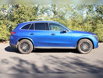 Used Mercedes-Benz GLC 2023 for sale - 76071483: Photo
