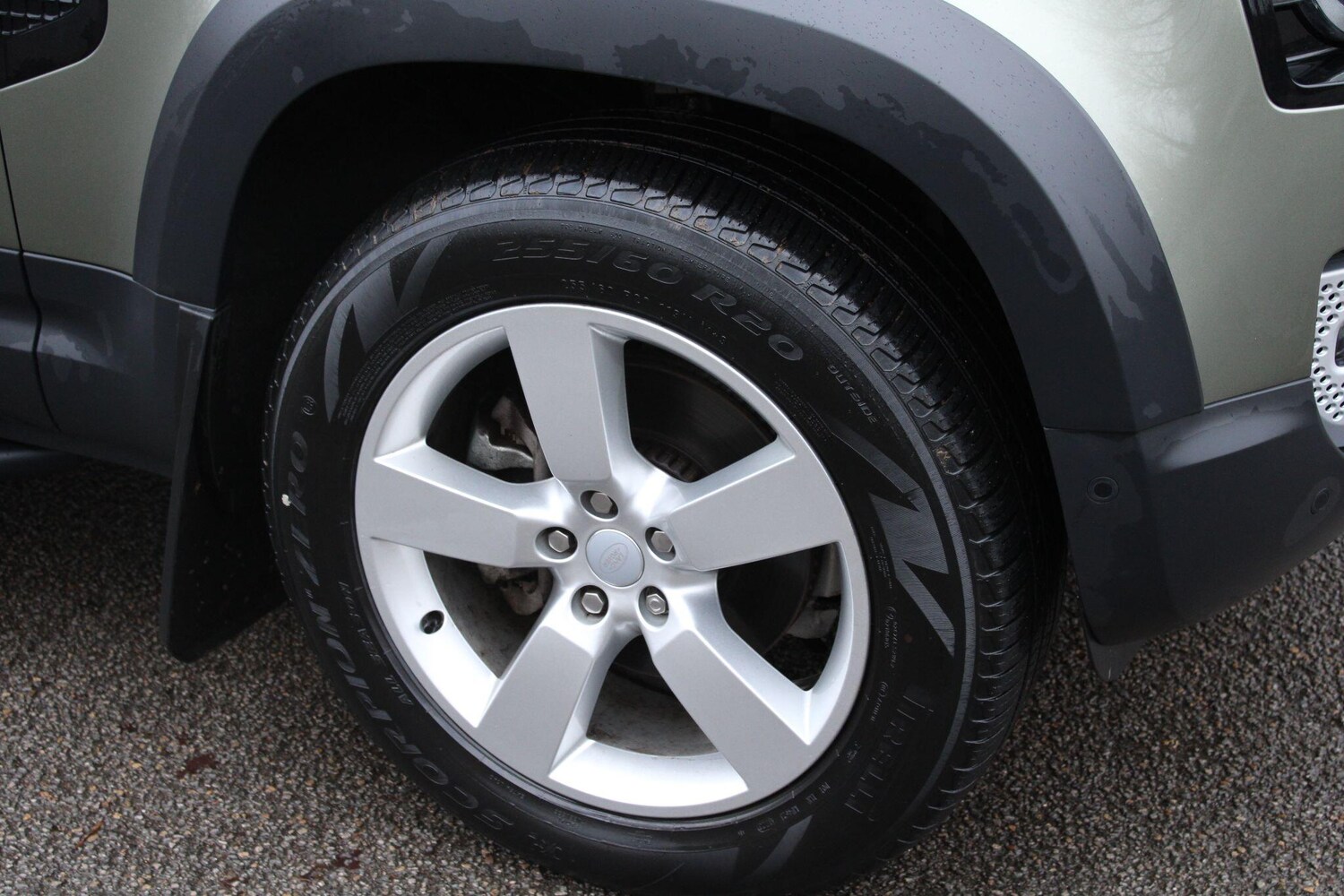 Used Land Rover Defender 2023 for sale - 77479308: Photo 26