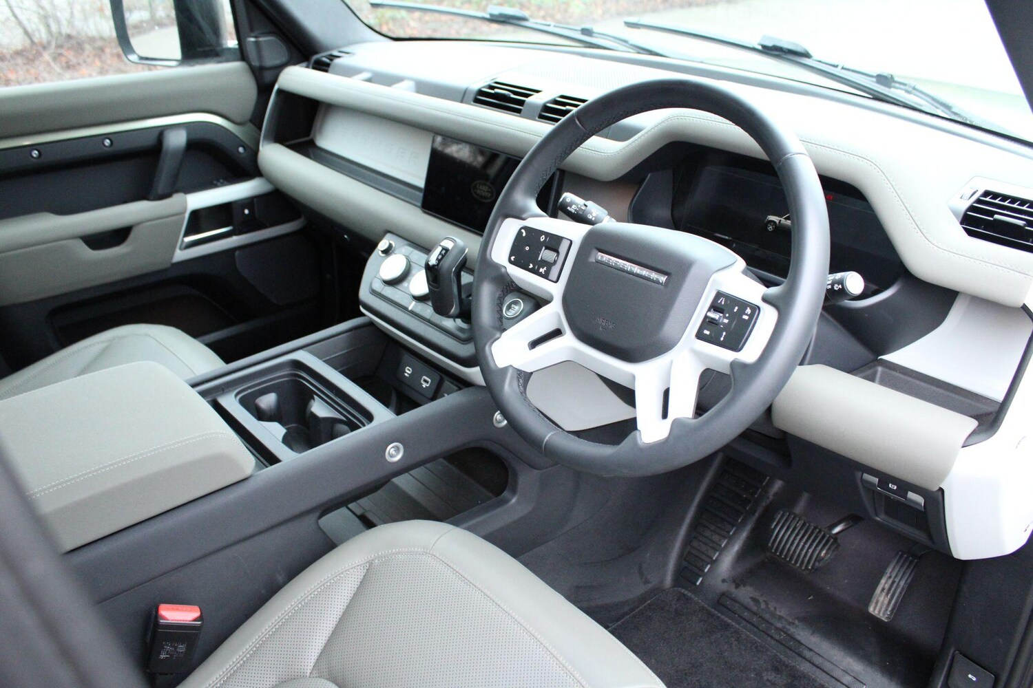 Used Land Rover Defender 2023 for sale - 77479308: Photo 47