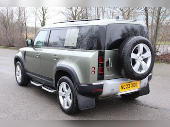 Used Land Rover Defender 2023 for sale - 77479308: Photo