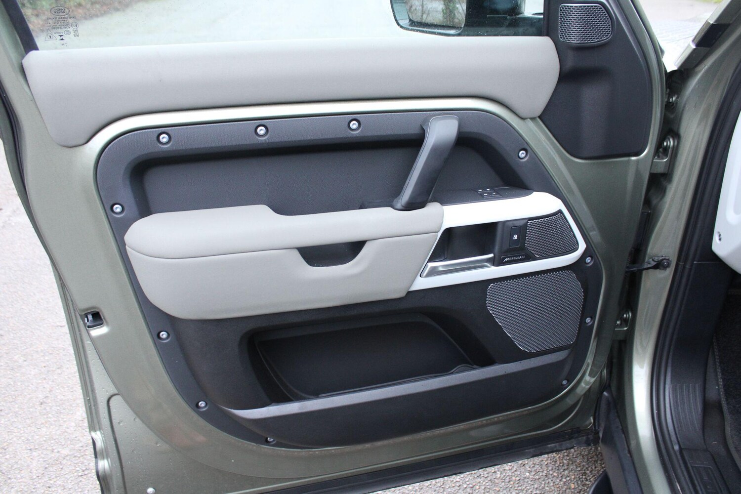 Used Land Rover Defender 2023 for sale - 77479308: Photo 52