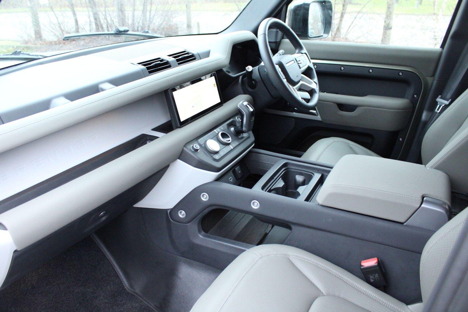 Used Land Rover Defender 2023 for sale - 77479308: Photo 53