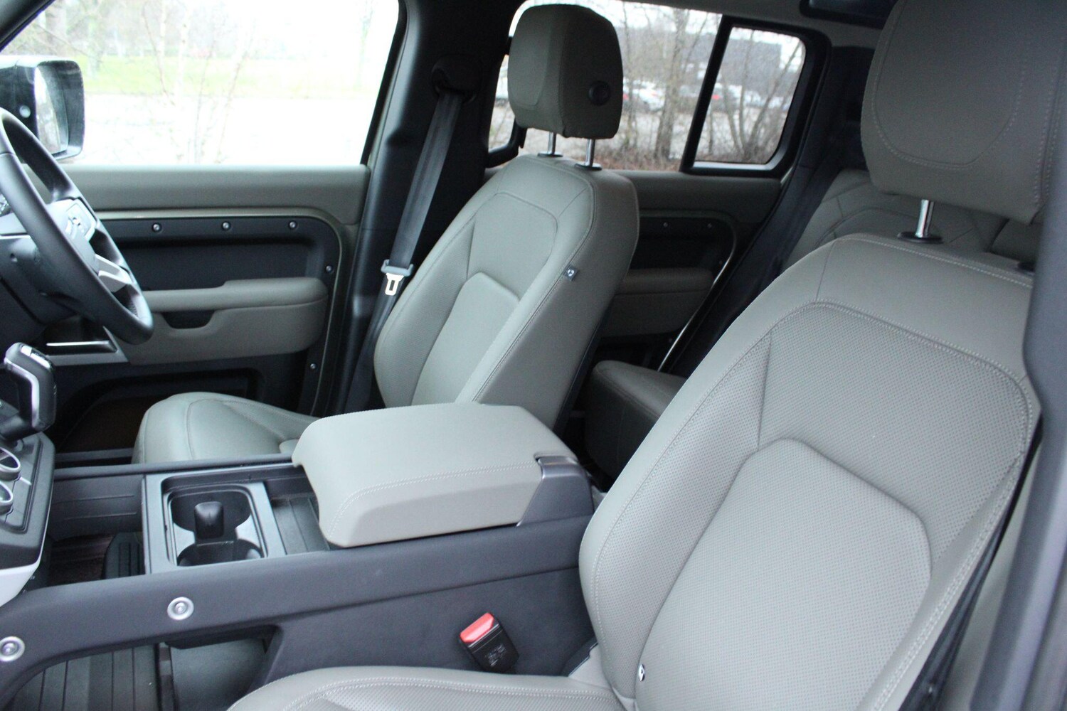 Used Land Rover Defender 2023 for sale - 77479308: Photo 54