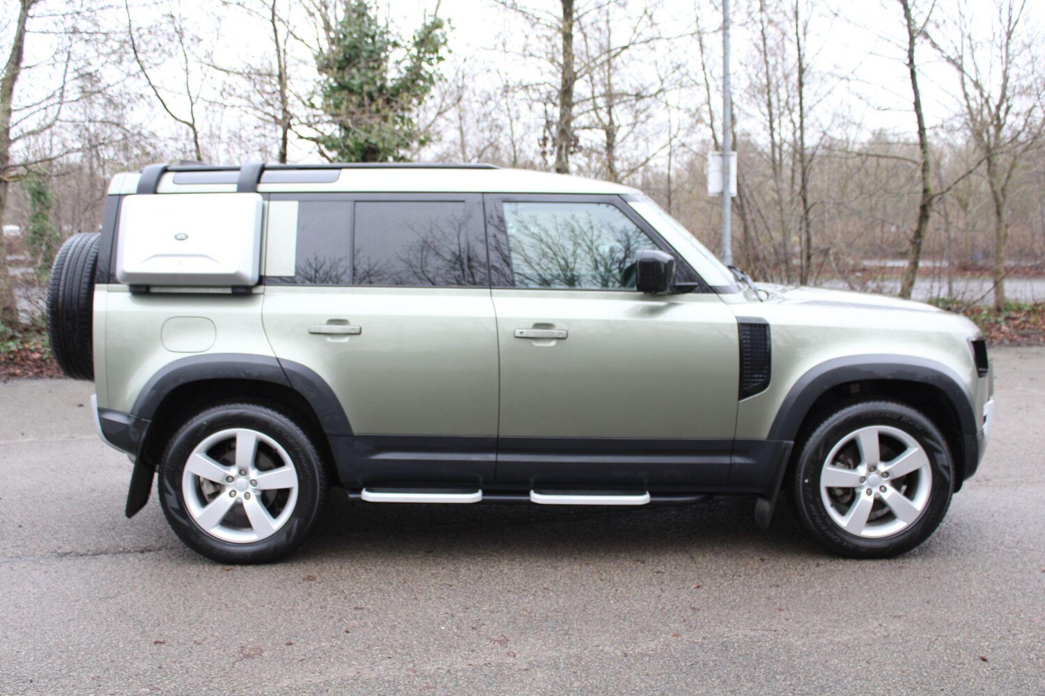 Used Land Rover Defender 2023 for sale - 77479308: Photo 7