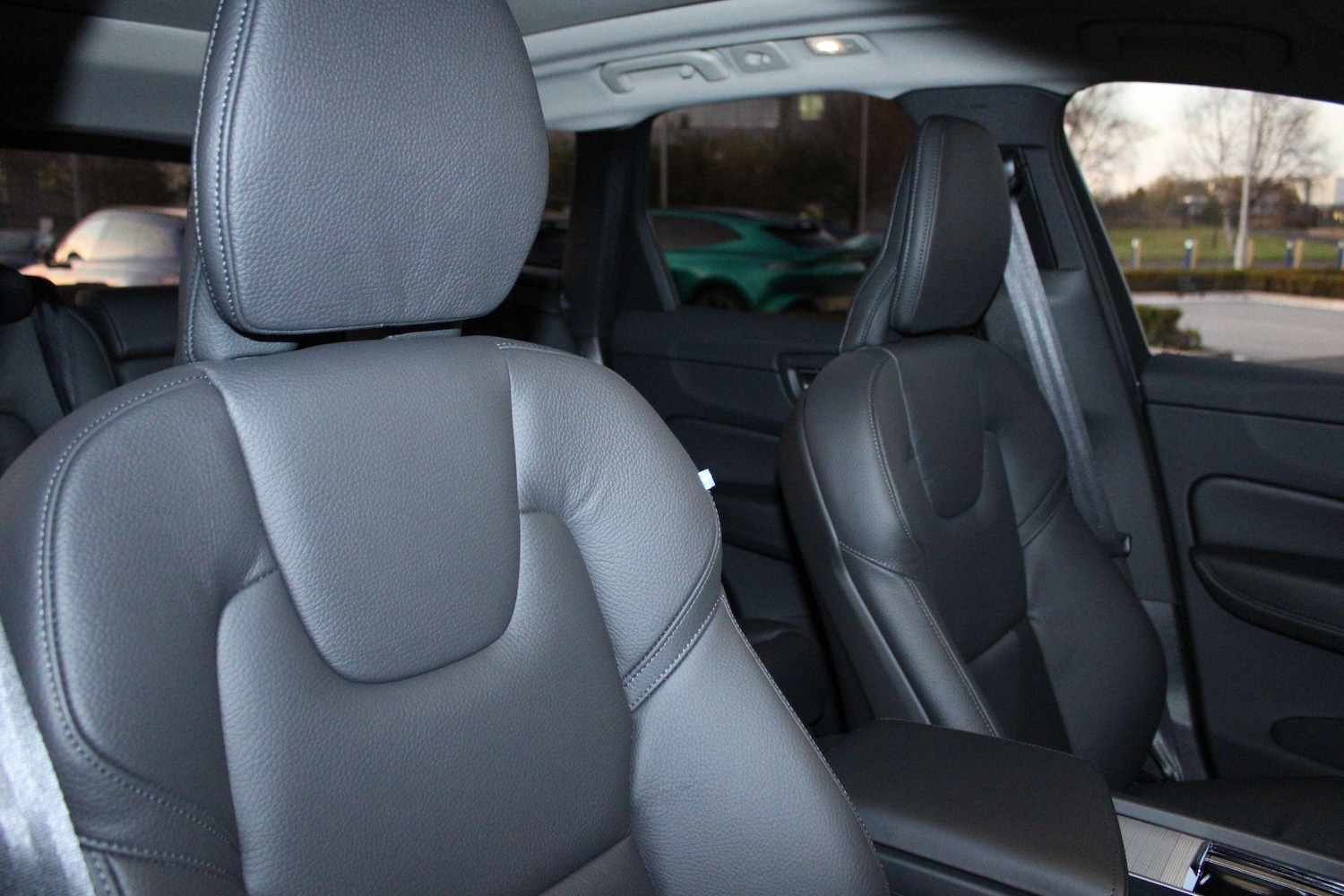 Used Volvo XC60 2024 for sale - 76997110: Photo 9