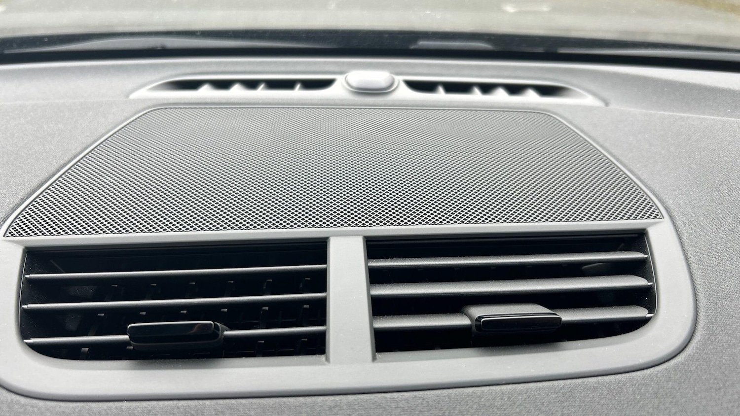 Used Polestar Polestar 2 2023 for sale - 78116608: Photo 25