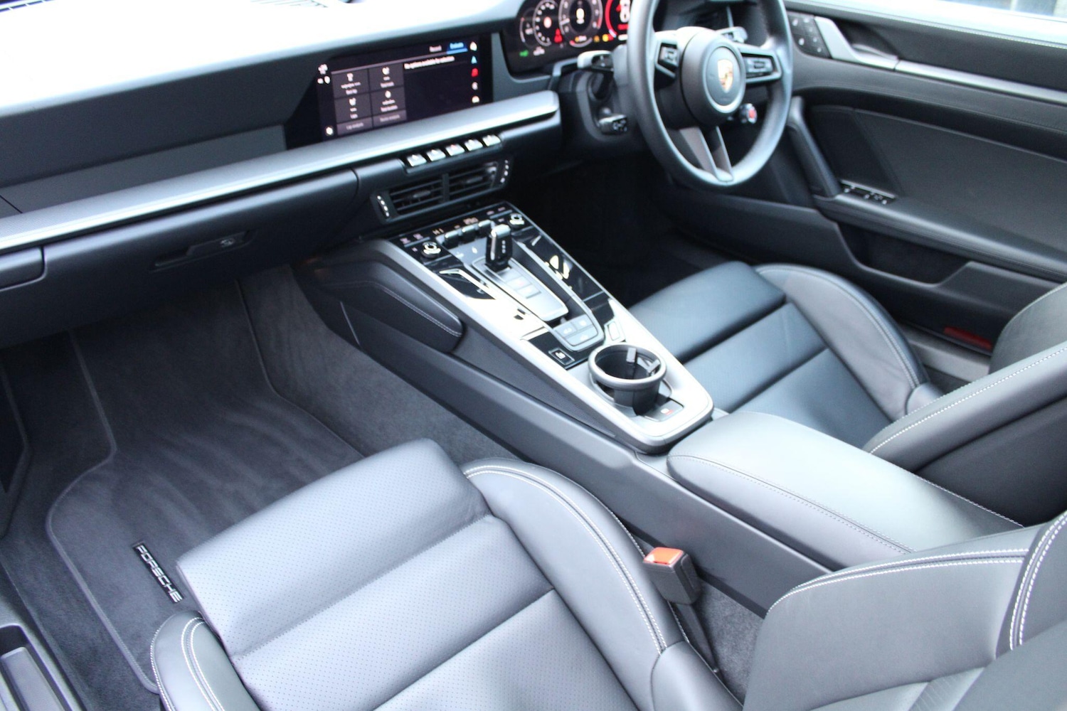 Used Porsche 911 2024 for sale - 77645935: Photo 13