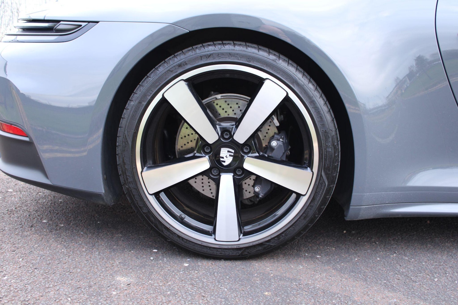 Used Porsche 911 2024 for sale - 77645935: Photo 9