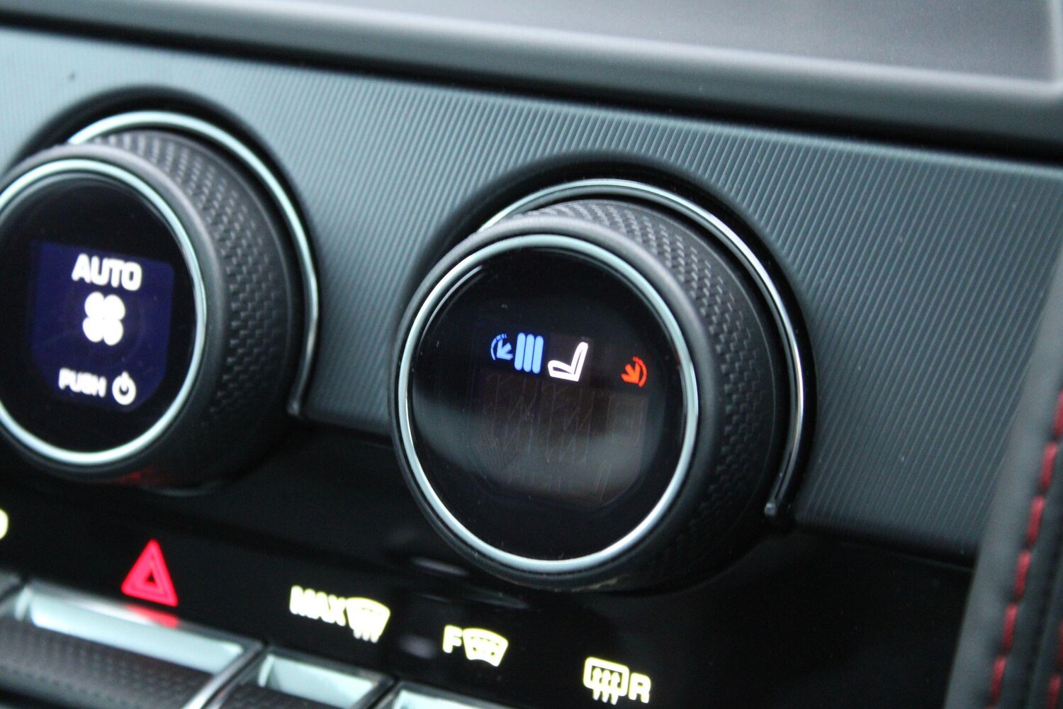 Used Jaguar F-Type for sale - 77456308: Photo 17