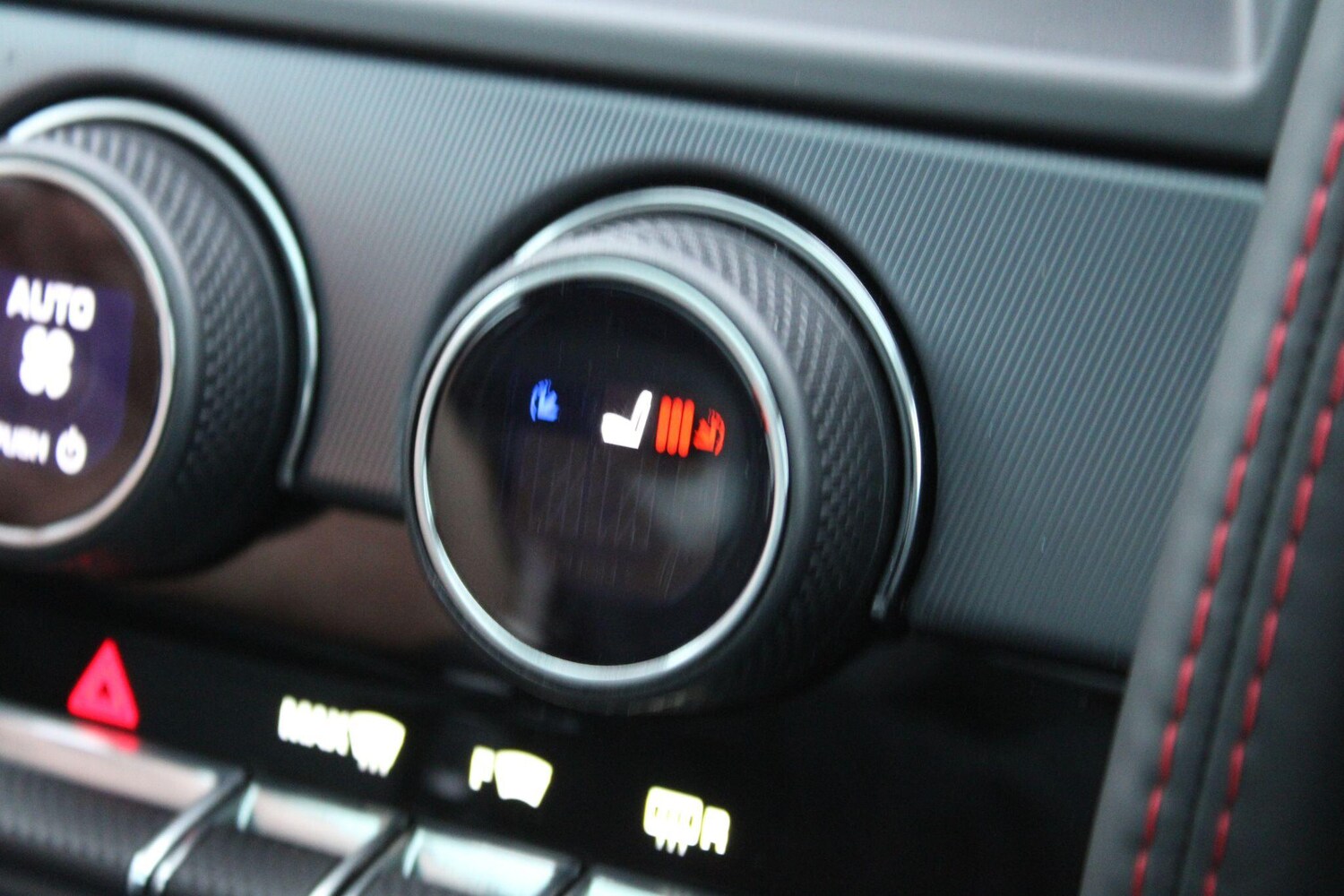 Used Jaguar F-Type for sale - 77456308: Photo 18