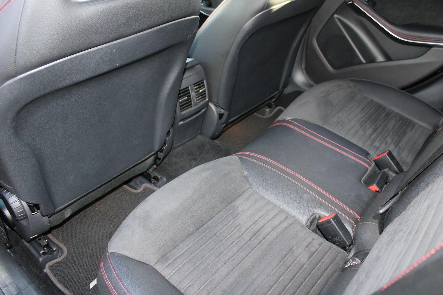 Used Mercedes-Benz A-Class for sale - 77215030: Photo 18