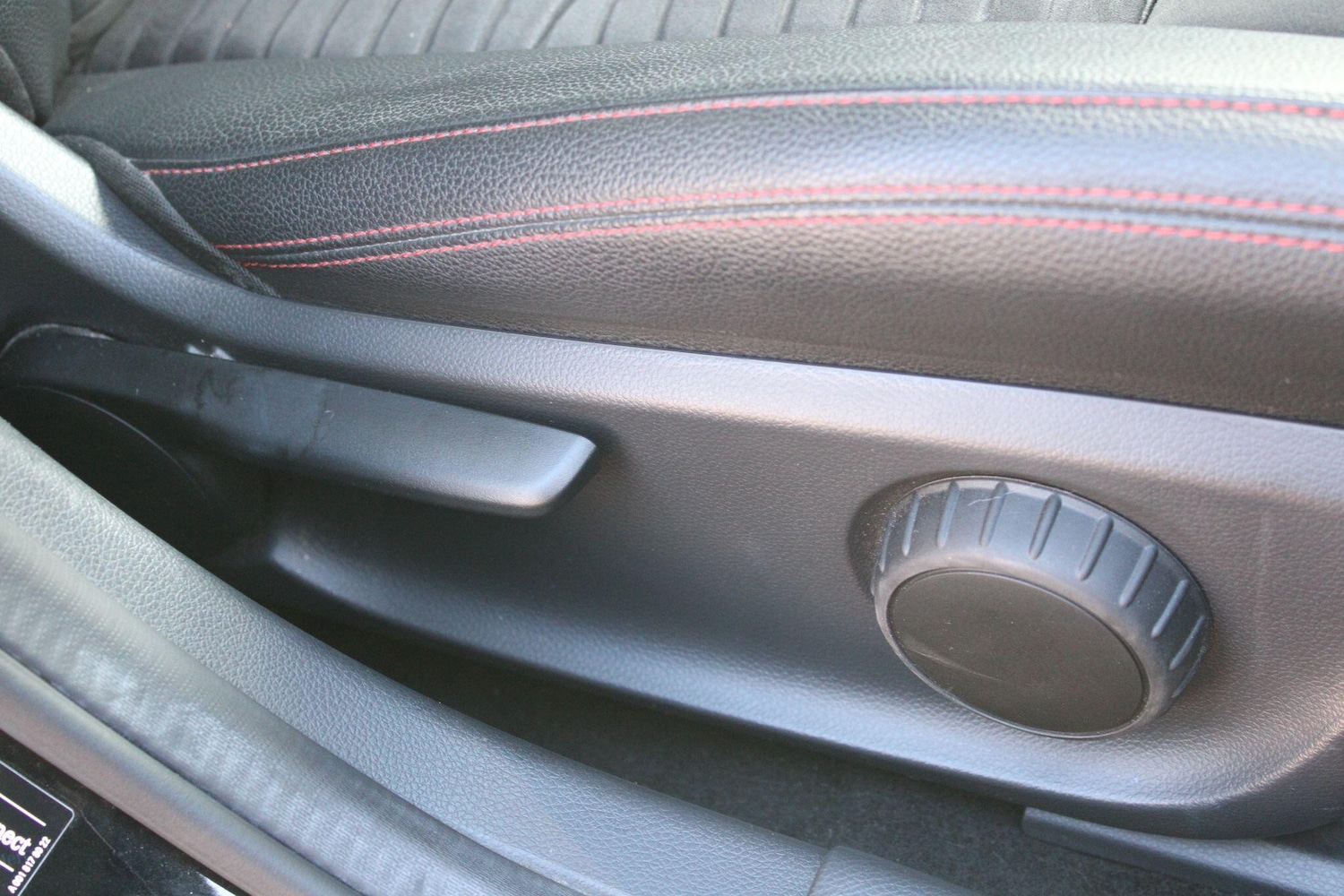 Used Mercedes-Benz A-Class for sale - 77215030: Photo 30