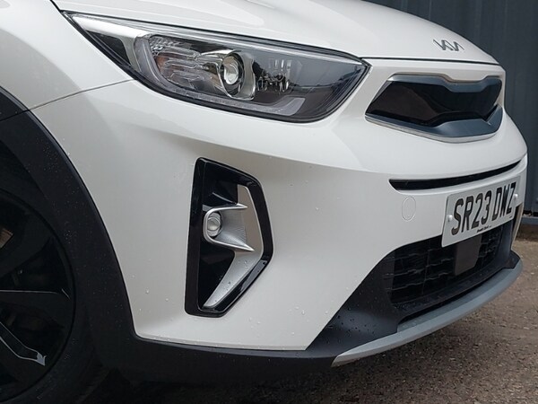 Used Kia Stonic 2023 for sale - 76264819: Photo 12