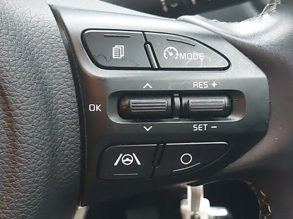 Used Kia Stonic 2023 for sale - 76264819: Photo 17
