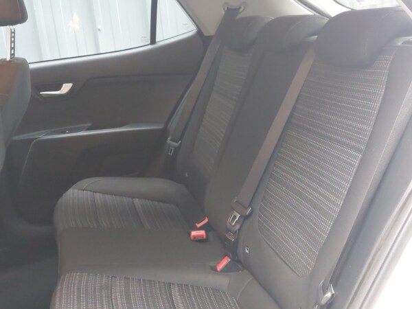 Used Kia Stonic 2023 for sale - 76264819: Photo 6