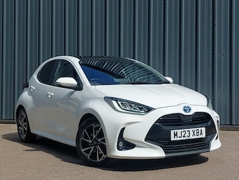 Used Toyota Yaris 2023 for sale - 79480907: Photo